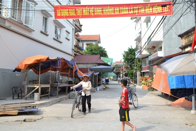 
Thôn Mạn Xuyên đang xôn xao câu chuyện cháu H. N. B.H (SN 2011) nghi bị xâm hại tình dục bởi ông hàng xóm. Ảnh: Đ.Tuỳ
