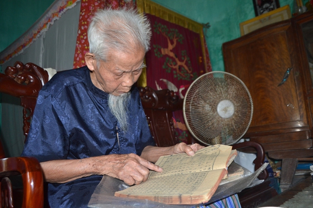 
Cụ Nguyễn Văn Hướng (102 tuổi, anh cả) nhưng cụ vẫn minh mẫn, khoẻ mạnh
