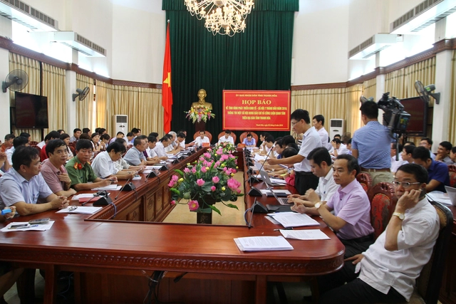 Buổi họp báo về các vấn đề kinh tế - xã hội của UBND tỉnh Thanh Hóa chiều hôm qua.