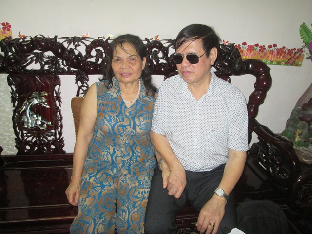 
Ông Cao Văn Thành và bà Phan Thị Kim Song. Ảnh: Ngọc Thi
