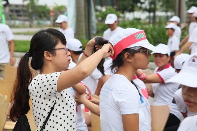 Năm ngoái, các cư dân Halong Marina tham gia hội thao với băng rôn, khẩu hiệu và quyết tâm chiến thắng mạnh mẽ.