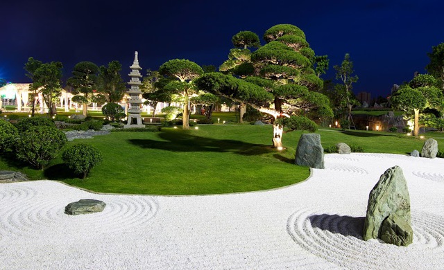 
Vườn Nhật là một trong những điểm ấn tượng thu hút nhiều khách tham quan nhất
