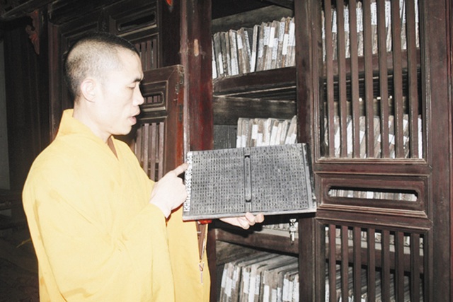 Mộc bản kinh Phật chùa Vĩnh Nghiêm. Ảnh: KT