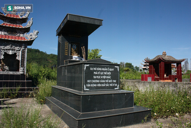 
Phần mộ của cố xạ thủ Trần Oanh.
