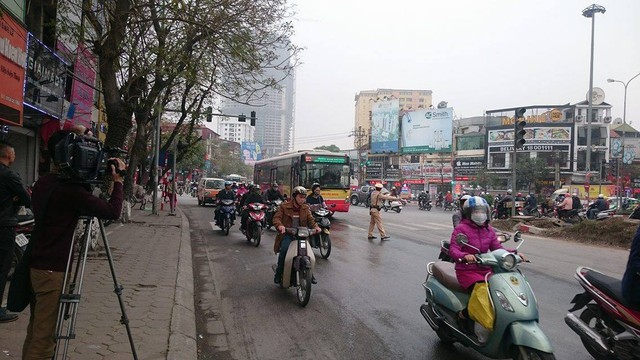 CSGT kiến nghị nên thay xe to bằng xe bé để hoạt động vận tải công cộng được an toàn trên tuyến Xuân Thủy - Cầu Giấy.