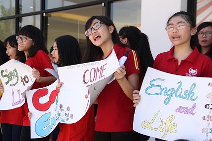 Ph&aacute;t triển kỹ năng sống v&agrave; vui học tiếng Anh c&ugrave;ng trại h&egrave; Vinschool 2014 4