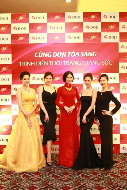 Ấn tượng c&aacute;c bảo vật DOJI & Đ&ecirc;m tr&igrave;nh diễn trang sức  3