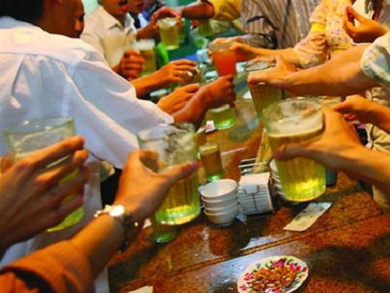 Rượu bia và những nguy hại cho đàn ông Việt 1