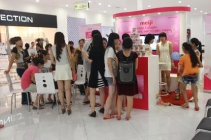 Sự kiện d&ugrave;ng thử sản phẩm Amino Collagen của h&atilde;ng Meiji Nhật Bản 3