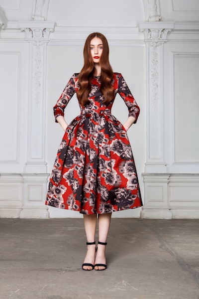 Niềm đam m&ecirc; thời trang của con g&aacute;i triệu ph&uacute; Nga 6