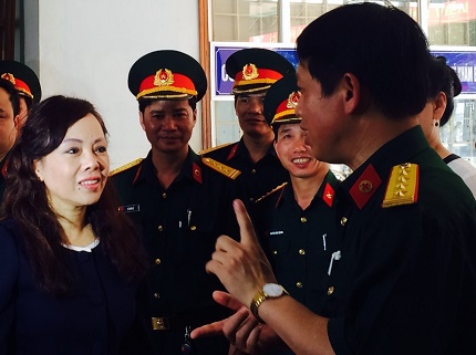 Bộ trưởng Bộ Y tế kiểm tra công tác phòng chống sởi tại Nghệ An 2