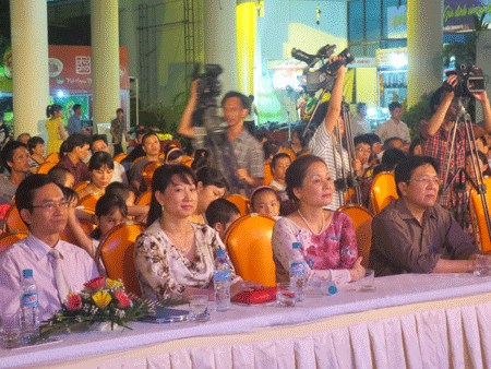 Niềm vui vỡ òa tại Lễ Tổng kết Ngày hội Gia đình Việt Nam 1