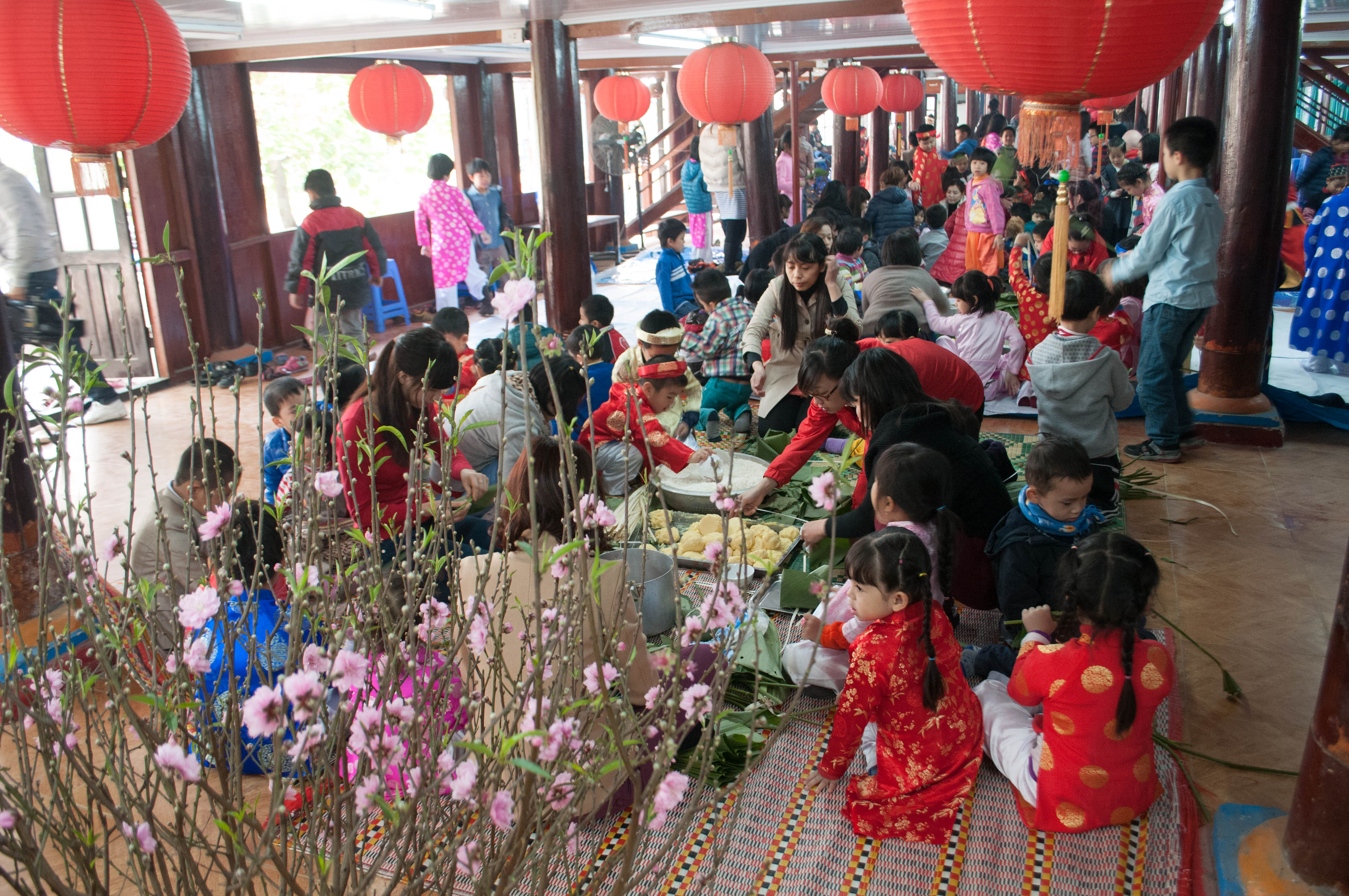 Dạy trẻ trân trọng văn hóa dân tộc qua ngày hội gói bánh chưng 1