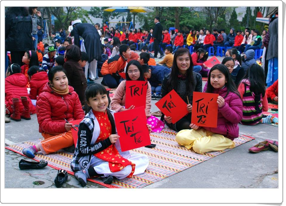 Ca sĩ Mỹ Linh được tặng chữ "M&atilde; đ&aacute;o th&agrave;nh c&ocirc;ng" cho năm Gi&aacute;p Ngọ 7