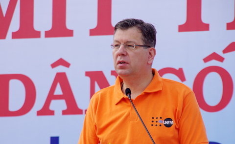 “Chú ý lắng nghe những gì giới trẻ nói” 2 “Chú ý lắng nghe những gì giới trẻ nói” 2