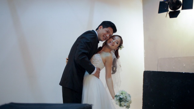 Lộ ảnh Bình Minh ôm chặt Lan Phương trong trang phục cô dâu chú rể 2
