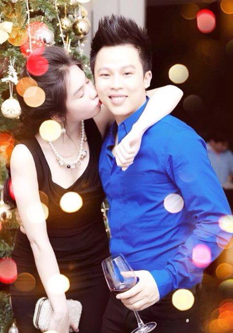 Ngọc Trinh công khai hôn Khắc Tiệp, Hồ Ngọc Hà đạp xe dạo phố cùng con trai 1 Ngọc Trinh công khai hôn Khắc Tiệp, Hồ Ngọc Hà đạp xe dạo phố cùng con trai 1