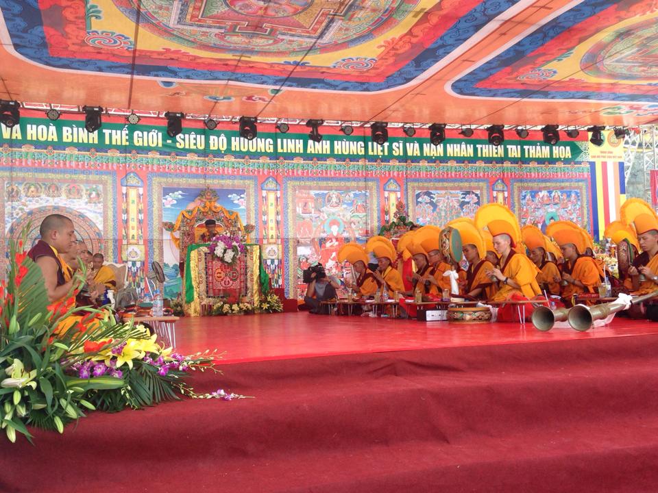 Đại lễ cầu si&ecirc;u quốc th&aacute;i d&acirc;n an 2