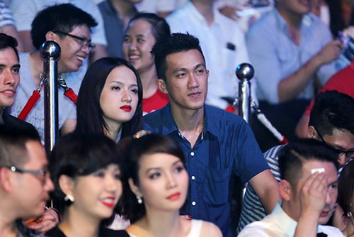 Hương Giang Idol được bạn trai Việt kiều đưa sang Canada ra mắt gia đình? 1