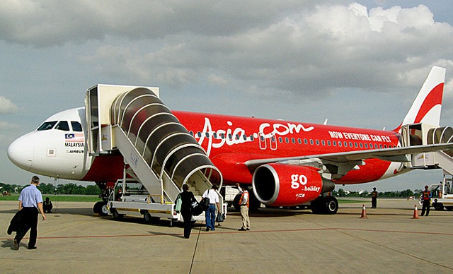 Một chiếc máy bay của hãng AirAsia.