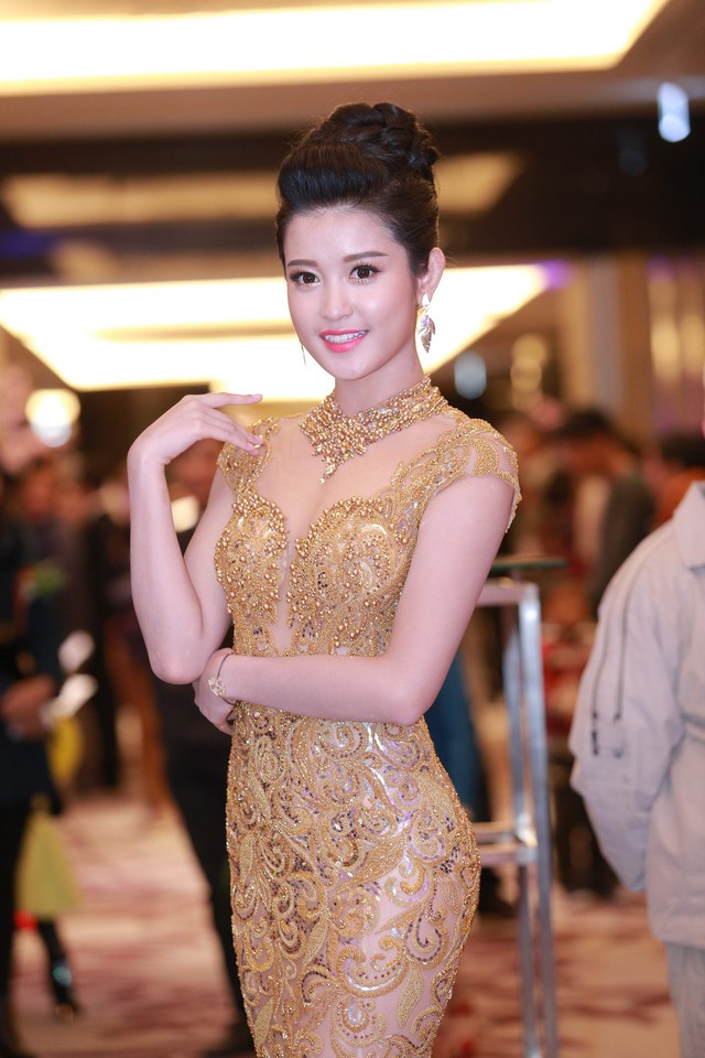 Theo chia sẻ của bà Trần Lan Phương, mẹ của Huyền My thì kể từ sau khi rời khỏi Hoa hậu Việt Nam 2014, Huyền My vẫn chưa thực sự lấy lại sức. Trước đây cô 54kg nay chỉ còn 49kg.