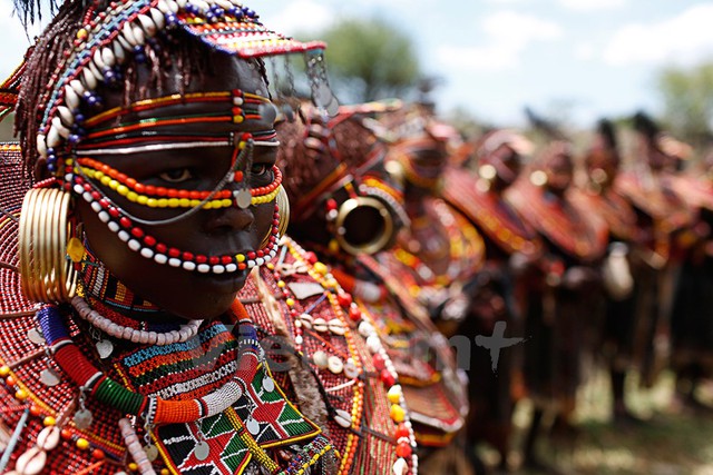 Các bé gái Pokot trong lễ trưởng thành. Ảnh: Siegfried Modola/Reuters