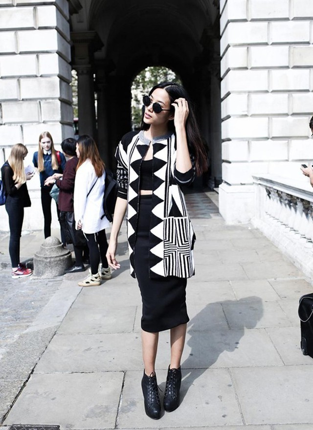 Đi t&igrave;m kiểu boots được sao chuộng nhất m&ugrave;a