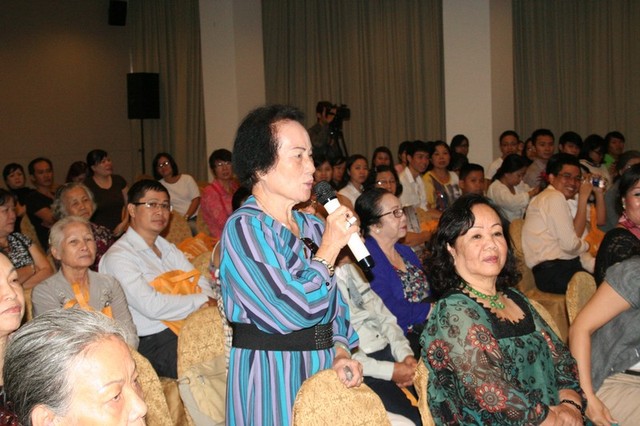 Cộng đồng rất quan tâm tham gia các buổi hội thảo sức khỏe và thường xuyên đặt câu hỏi đến chuyên gia y tế Malaysia.