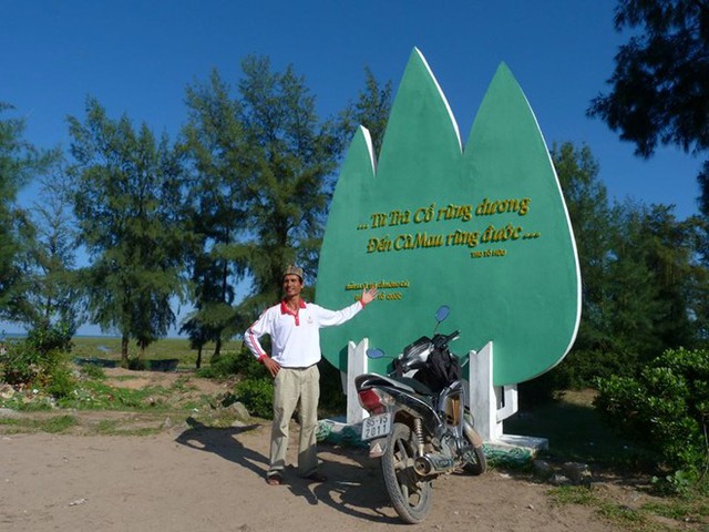 Chiếc biển số xe máy 2011 đã cùng thầy đi phượt khắp đất nước Việt Nam.