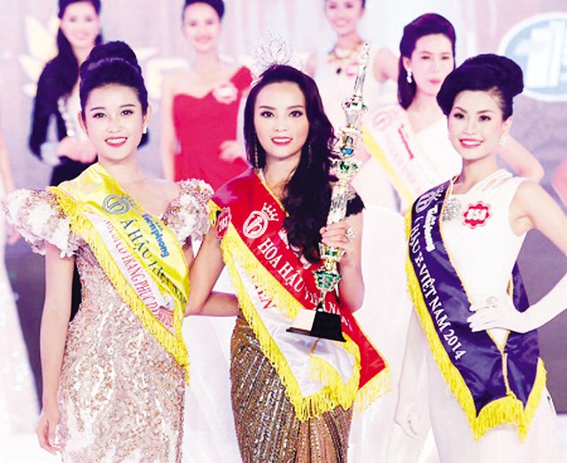Giây phút đăng quang của Nguyễn Cao Kỳ Duyên trong đêm chung kết Hoa hậu Việt Nam 2014. 	Ảnh: HTL
