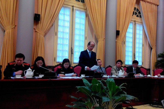 Thứ trưởng Bộ Xây dựng Nguyễn Trần Nam tại buổi họp báo công bố luật chiều 11/12. 	Ảnh: Việt Nguyễn