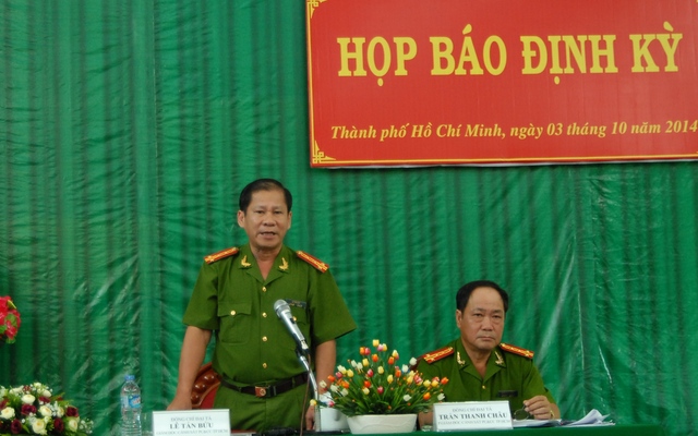 Đại tá Lê Tấn Bửu-GĐ Cảnh sát PCCC TPHCM trả lời chất vấn báo chí