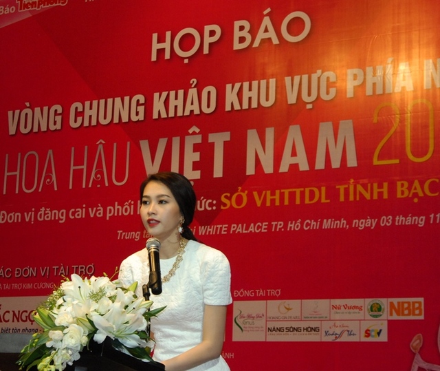 Hoa hậu VN 2012: Đặng Thu Thảo nhận xét về các cuộc thi Hoa hậu VN. Cô là người quê tại Bạc Liêu