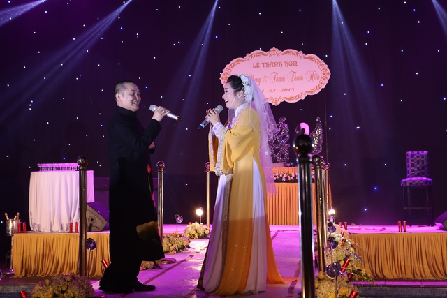 Cuối cùng Xuân Hinh và Thanh Thanh Hiền cũng hát cùng nhau một ca khúc. Xuân Hinh tỏ vẻ mãn nguyện vì cuối cùng cũng được hát cùng cô em gái một ca khúc trong ngày trọng đại.