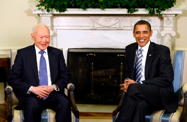 CUộc gặp giữa ông Lý Quang Diệu và Tổng thống Obama tại Nhà Trắng vào tháng 10 năm 2009, khi ông giữ chức vụ đặc biệt - Bộ trưởng cố vấn của Singapore.