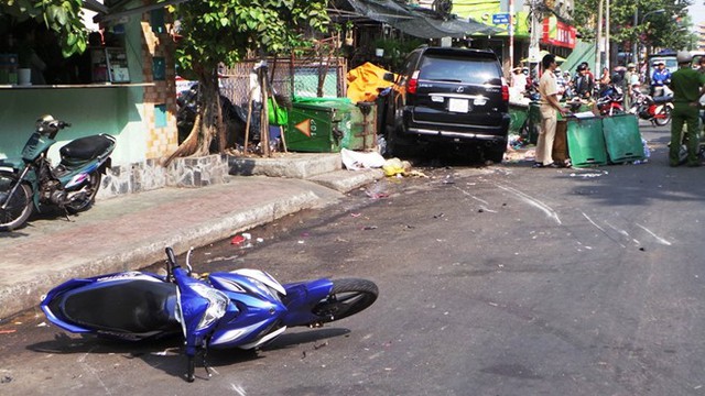 Hiện trường vụ tai nạn trên đường Lê Hồng Phong.