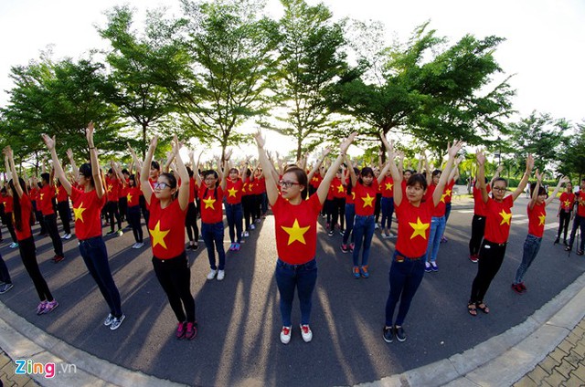 Sinh viên Sài Gòn xếp hình mừng Quốc khánh 