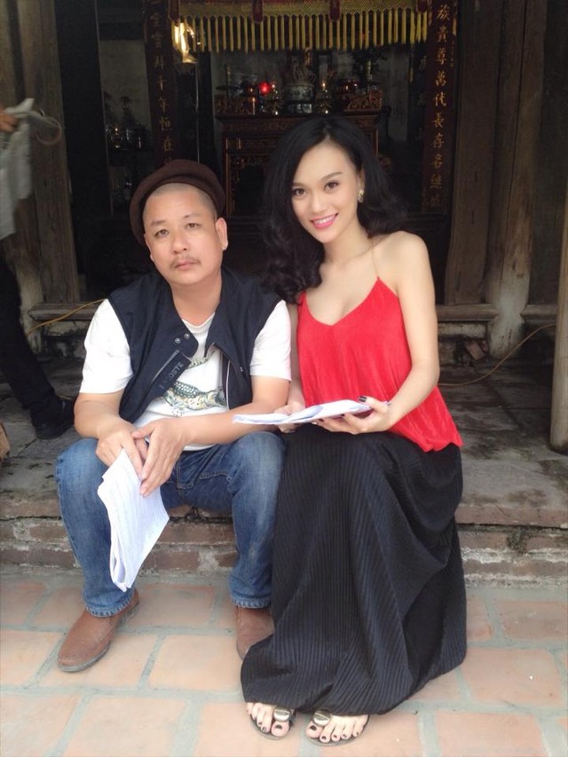Thùy Linh tại buổi quay phim