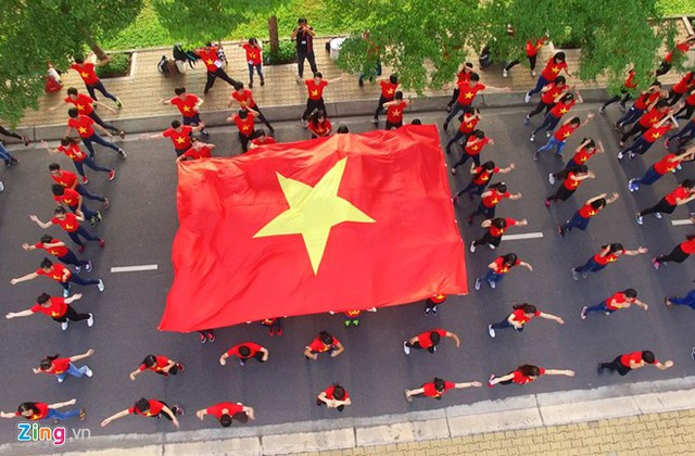 Sinh viên Sài Gòn xếp hình mừng Quốc khánh