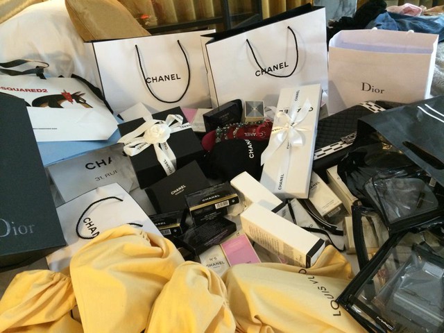 Những món hàng Chanel mới nhất của nữ đại gia Linh Phượng