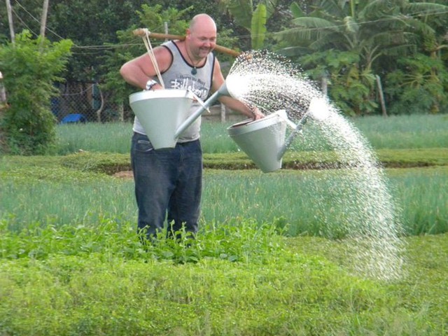 David tại trang trại ở Ba Vì.