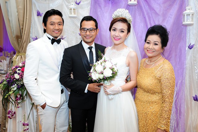 Vợ cũ Quách Ngọc Ngoan mặc gợi cảm dự đám cưới Huỳnh Đông