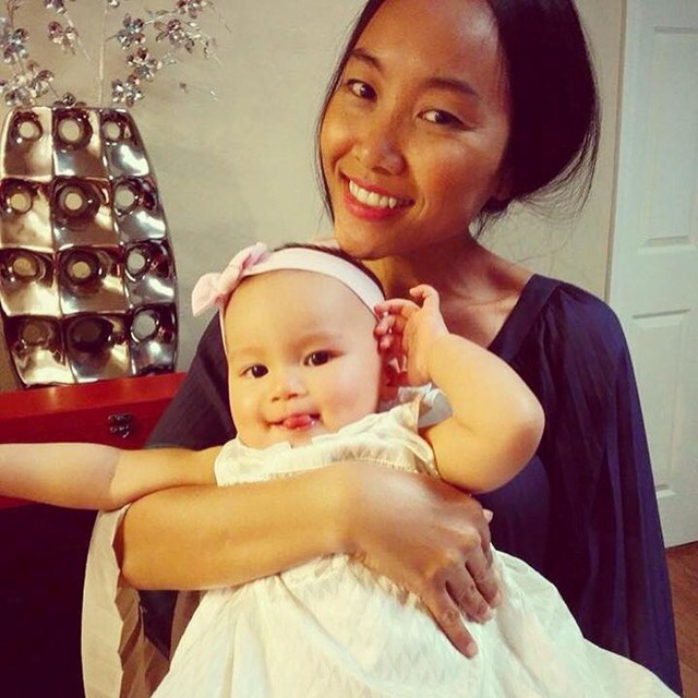 D&ugrave; kh&ocirc;ng sở hữu nước da trắng ngần nhưng Đoan Trang lu&ocirc;n  tự tin với diện mạo mộc của m&igrave;nh.