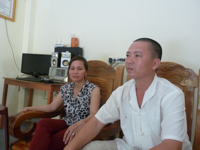 Bố mẹ em Nguyễn Ngọc Khánh chia sẻ về con trai.   	Ảnh: Hồ Hà