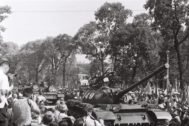 Giờ phút lịch sử của ngày giải phóng miền Nam 30/4/1975. 	Ảnh: TTXVN