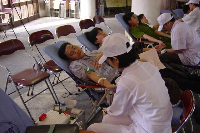 Chương trình Hành trình Đỏ năm 2015 dự kiến tiếp nhận khoảng 17.000 đơn vị máu.
 	Ảnh: Chí Cường
