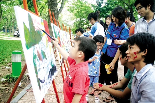 Kỳ nghỉ hè, trẻ em cần được tham gia các hoạt động vui chơi, giải trí có ý nghĩa.	Ảnh: Q.Huy