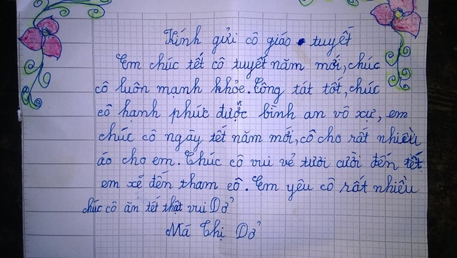 Những lá thư của học trò là động lực giúp Tuyết càng thêm gắn bó với bản làng.