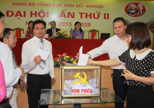 Đại hội đã bầu ra Ban chấp hành Đảng bộ Tổng cục DS-KHHGĐ nhiệm kỳ 2015-2020 với 15 đồng chí