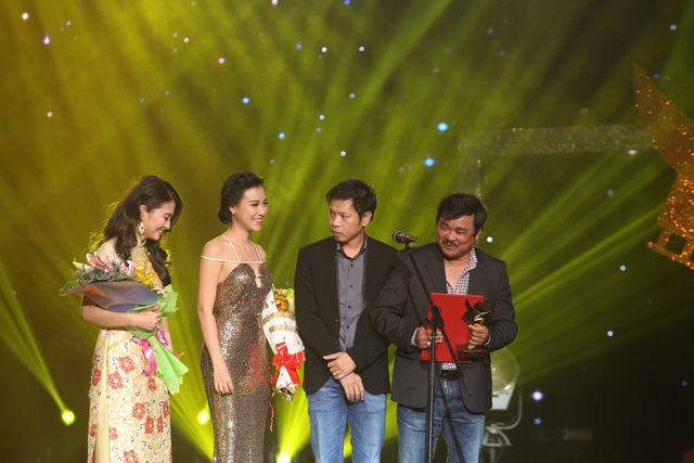 Thái Hòa nhận giải Nam diễn viên truyền hình xuất sắc